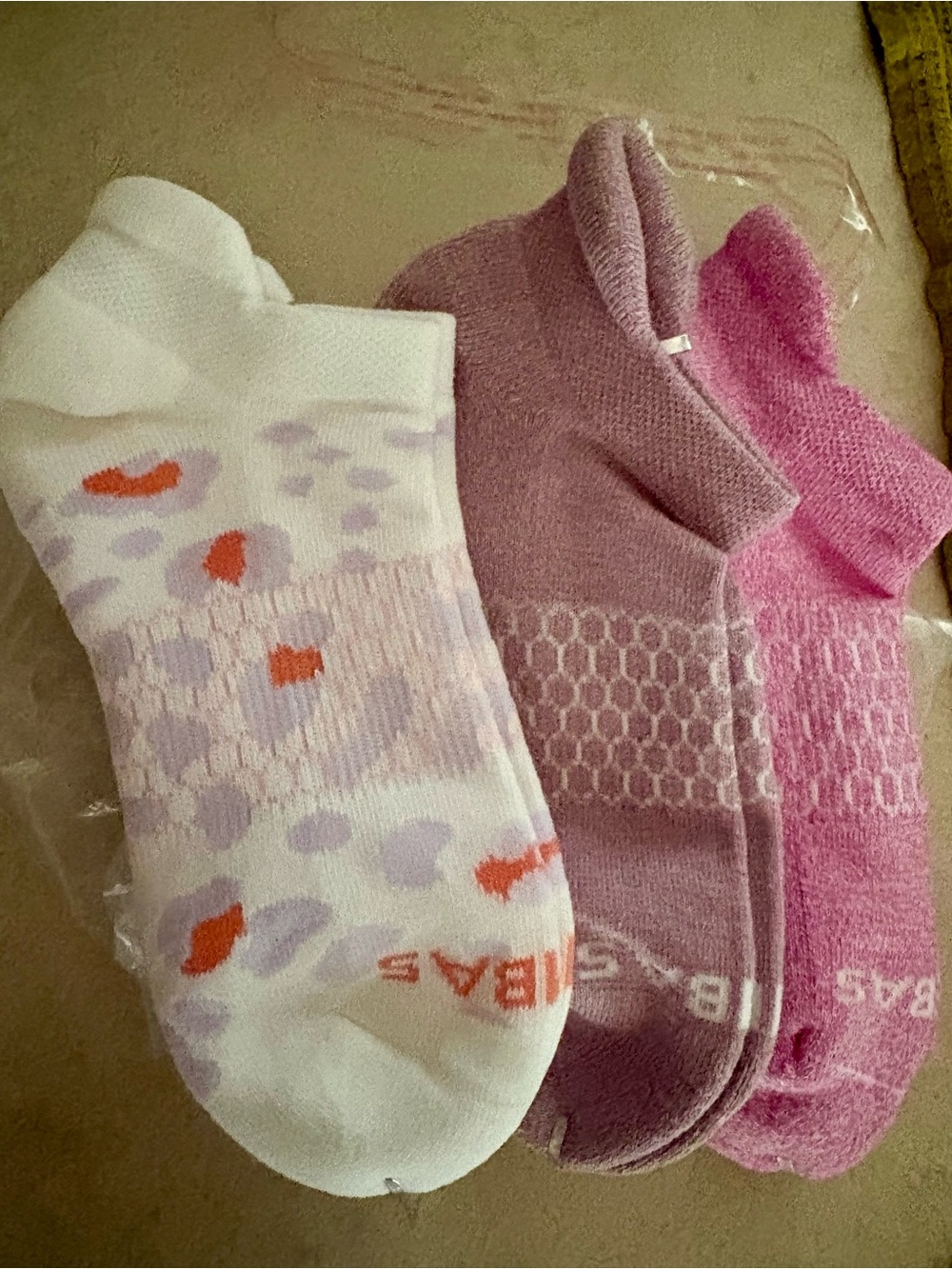 Bombas Women’s Low-Cut Athletic Socks — Pink, Light Pink & White